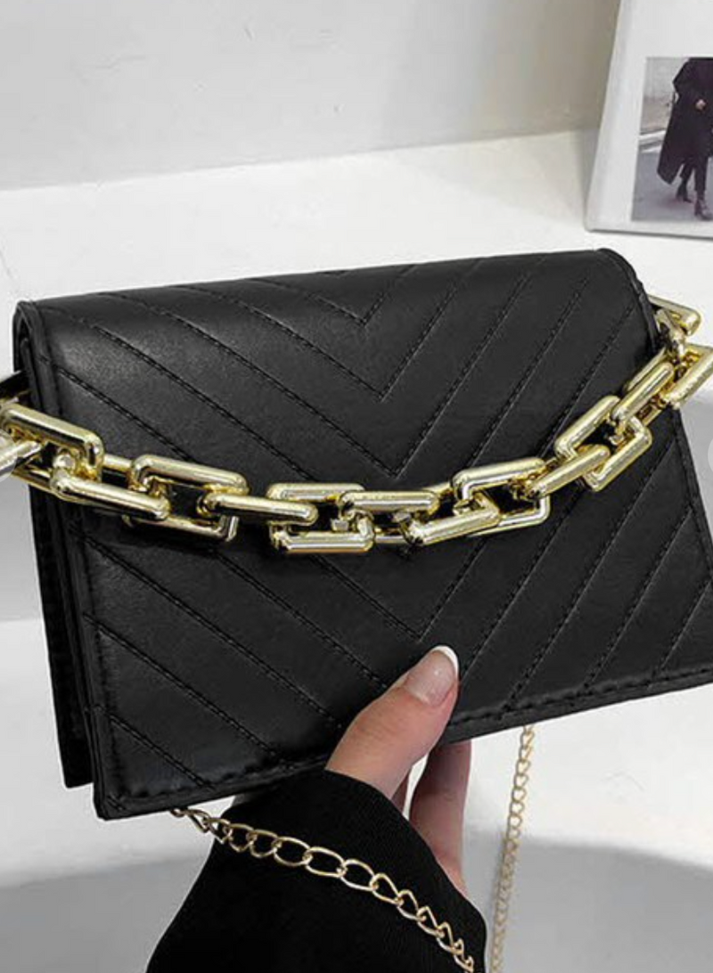 Chevron Chunky Chain Purse