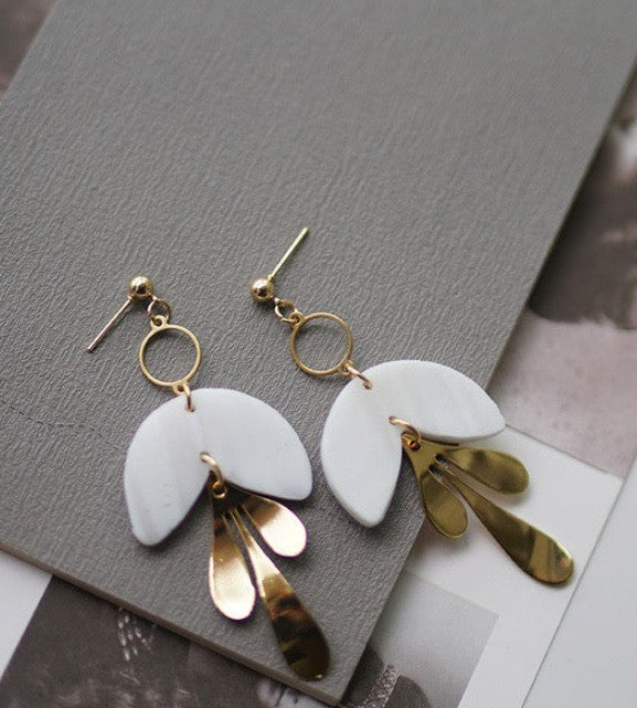 Gold Raindrop Earrings