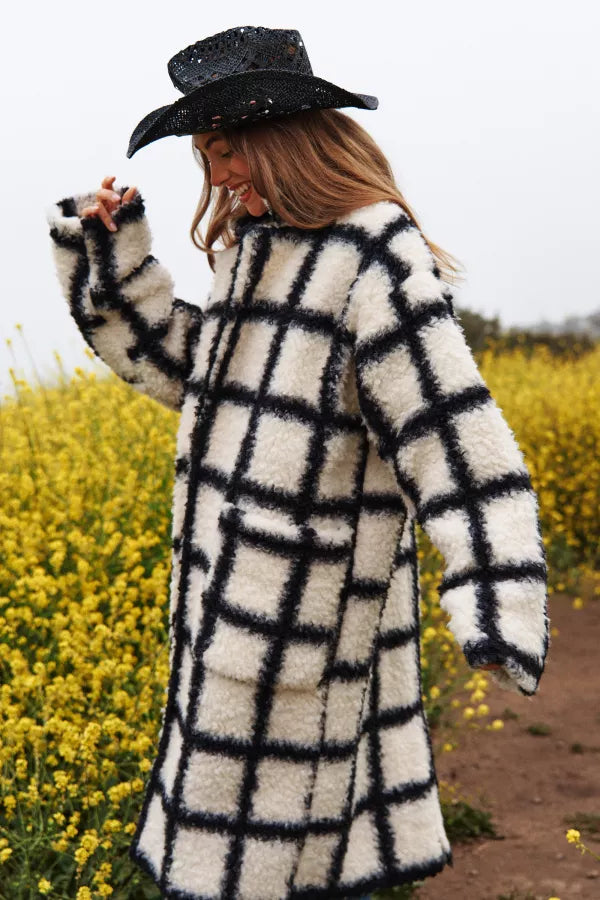 Dramatic Pause Coat