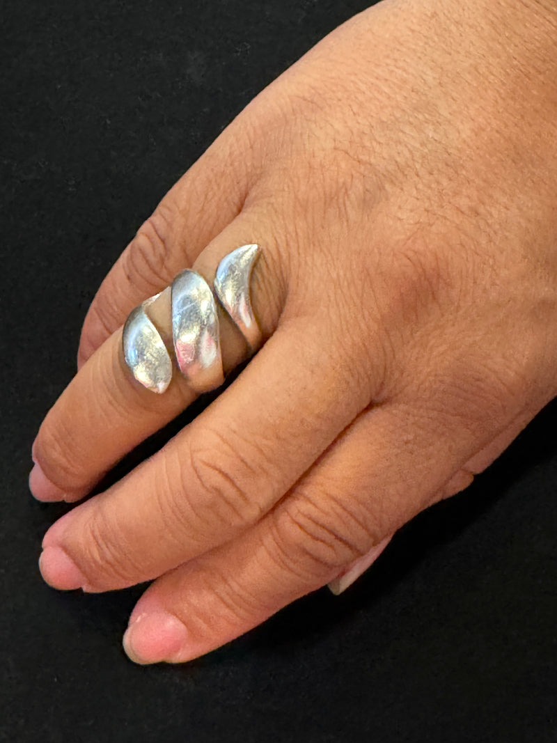 Geometric Swirl Ring