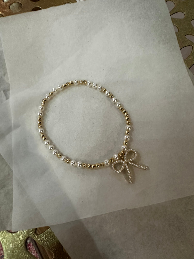 Small Bow Bracelet