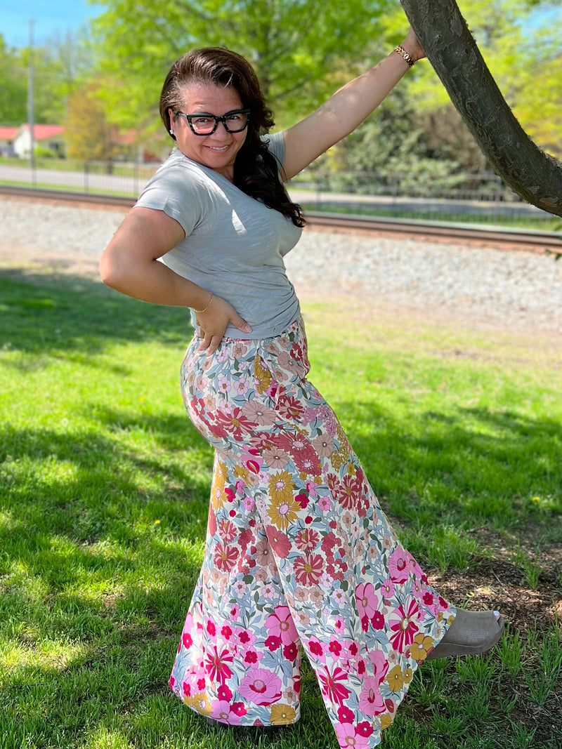 A Bouquet of Boldness Pants