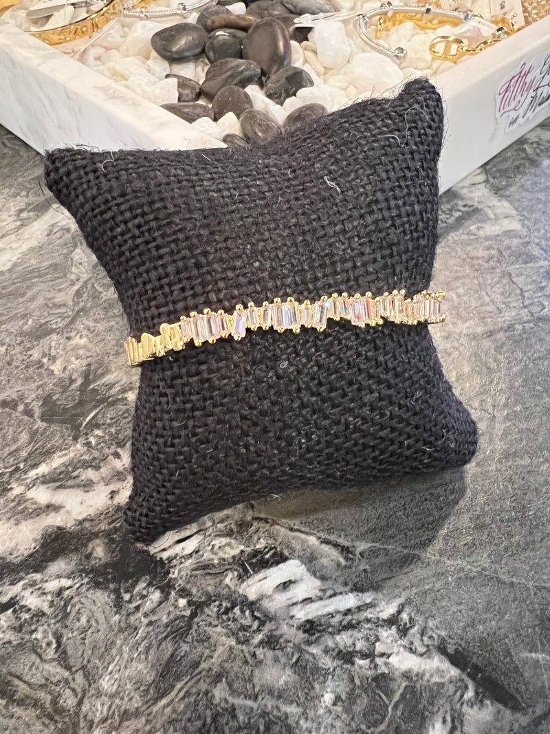 Babe Baguette Cuff